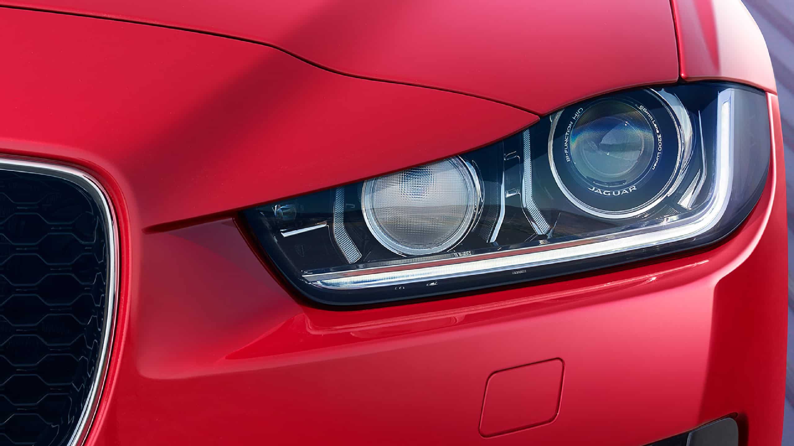 Jaguar XE Head Light Details